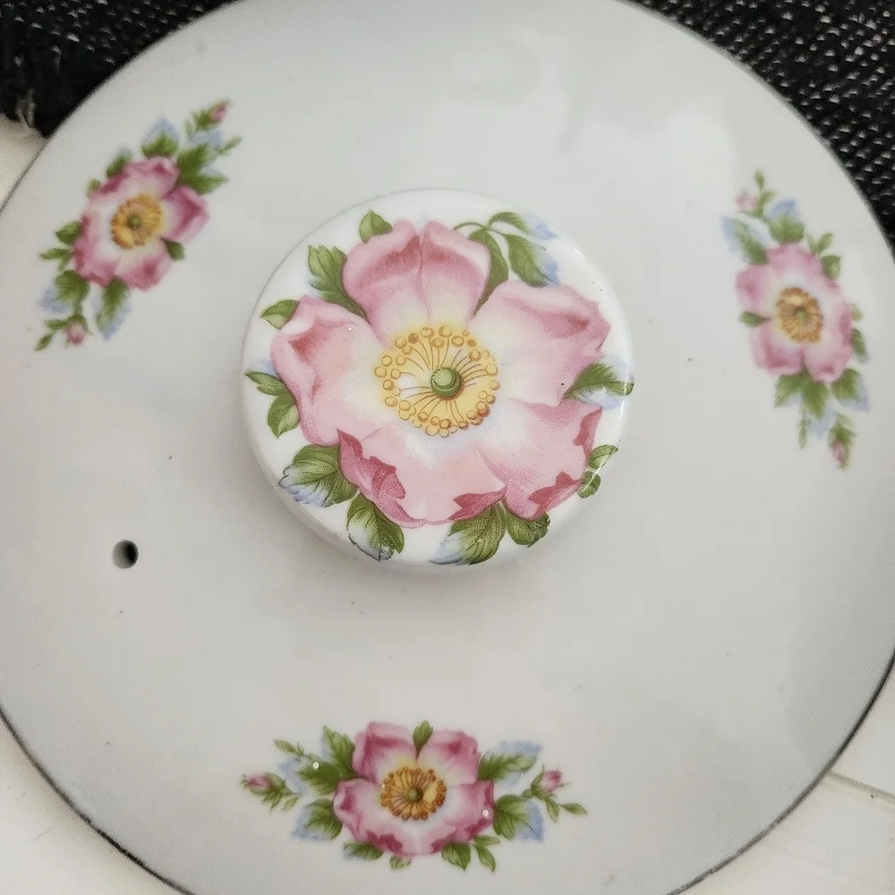 Vintage HALL China White tab handled drip jar with lid made in USA